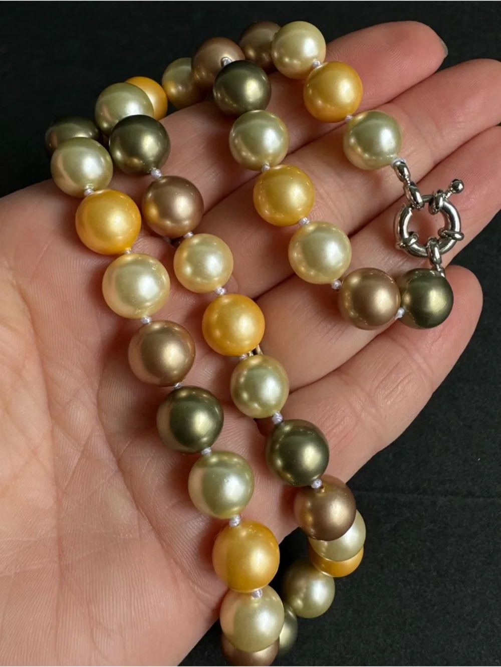 Vintage Multicolor‎ Pearl Bead Necklace Yellow Gold Champagne Old Money Capsule